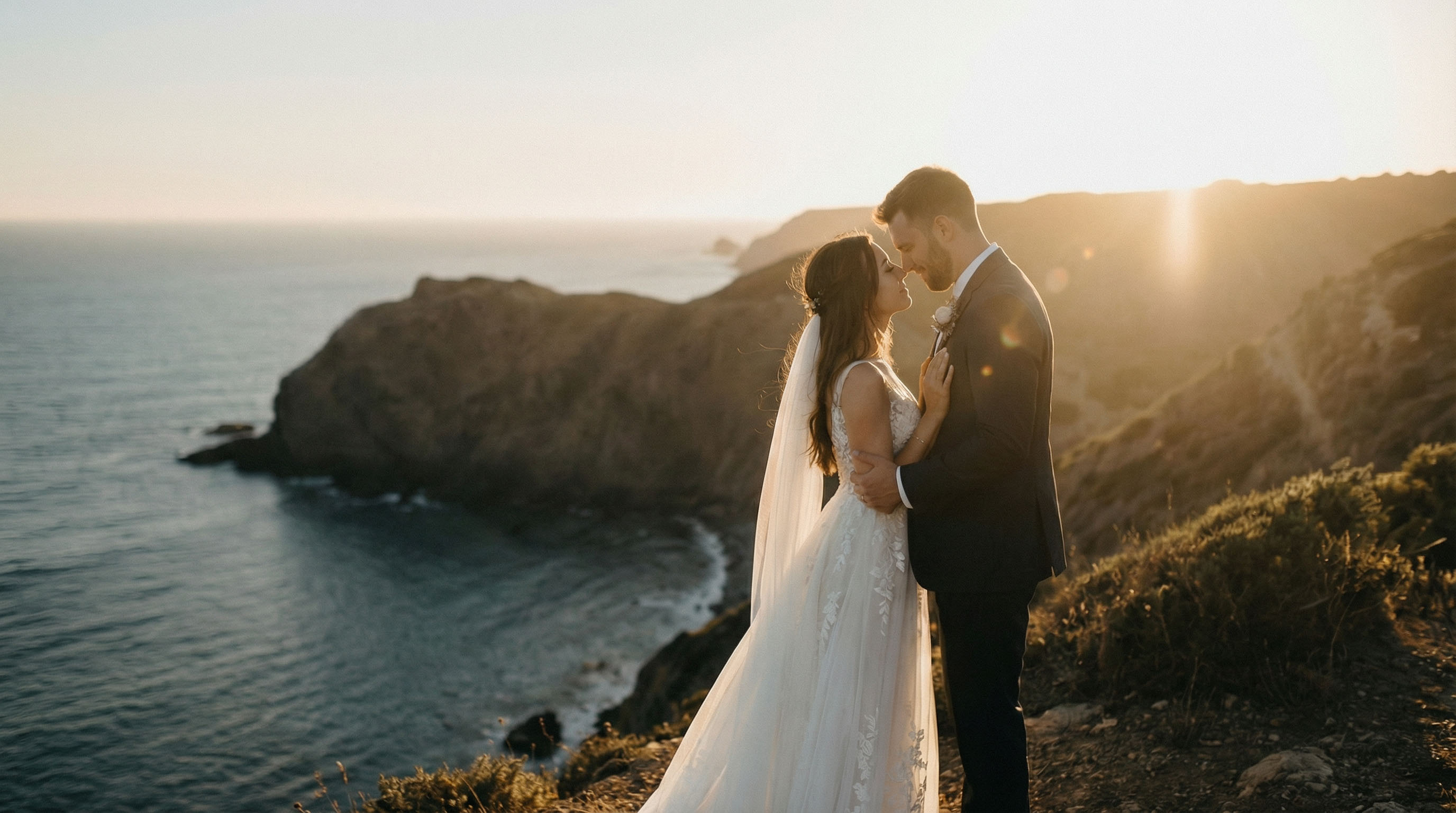 Elegancka para młoda - kadr z filmu ślubnego TROWEDDINGSTUDIO