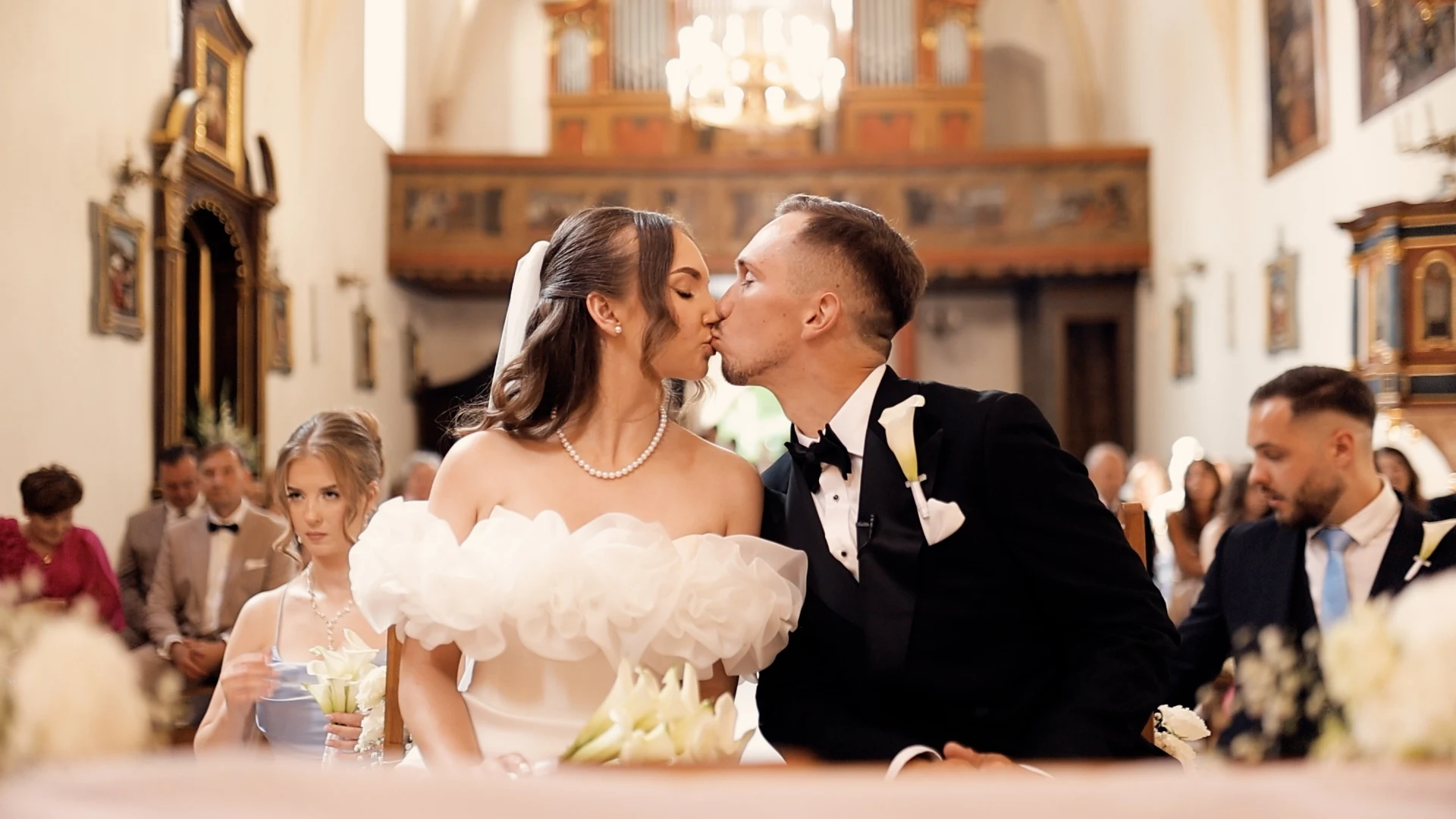 Film i fotografia ślubna Paulina i Mateusz (kadry 8) – Pałac w Piotrawinie