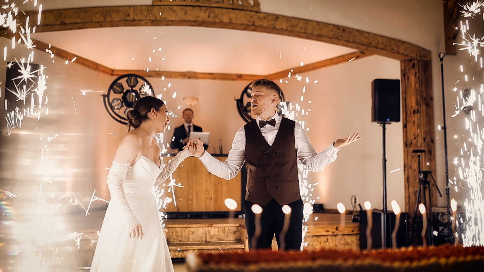 Film i fotografia ślubna Weronika i Marcin (kadry 7) – Dworek na Wodoktach